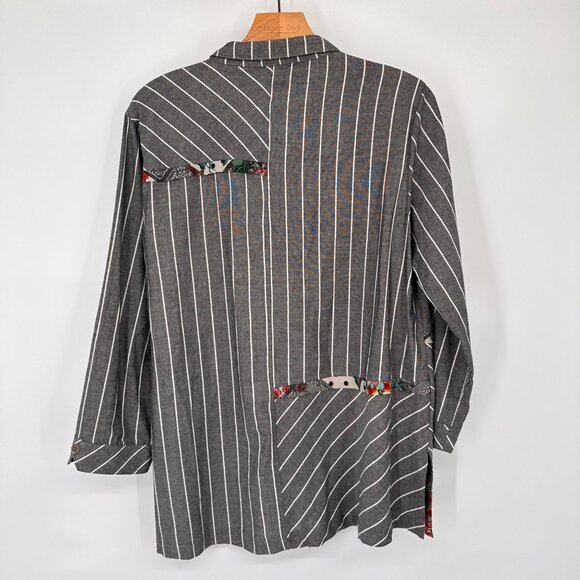 John Mark Gray  Floral Striped Button-Up Blouse tunic Pocket  size medium - Picture 13 of 16